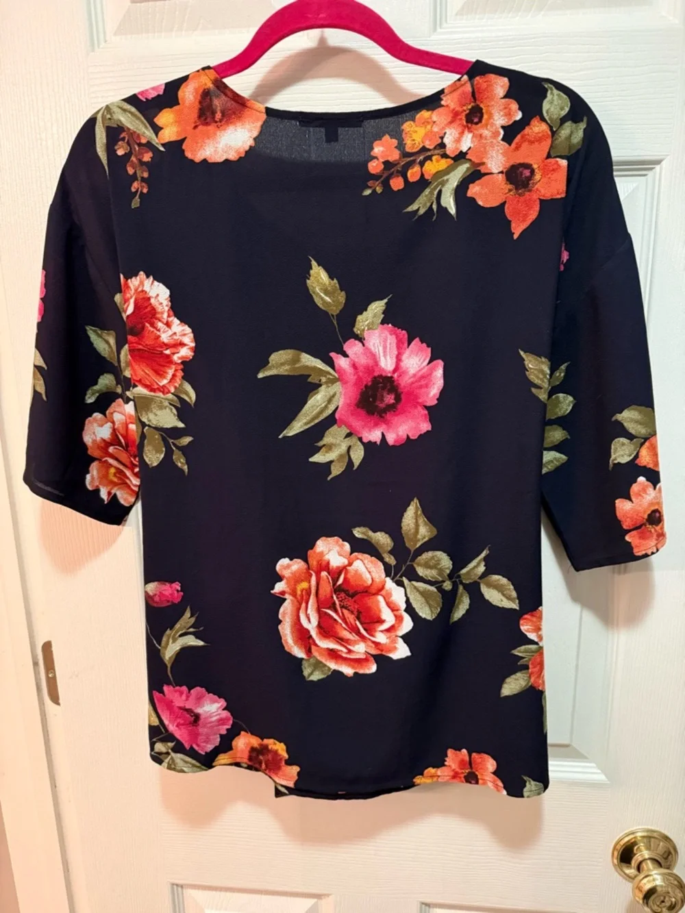 West Key Floral Tie-Waist Blouse - Navy with Pink & Orange Flowers size Medium - Picture 3 of 3